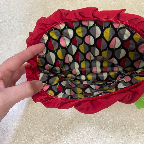 VERA BRADLEY Small Ruffle Cosmetic Travel Makeup Case Tango Red Microfiber - Picture 2 of 2